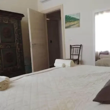 Private With Pool * Merine